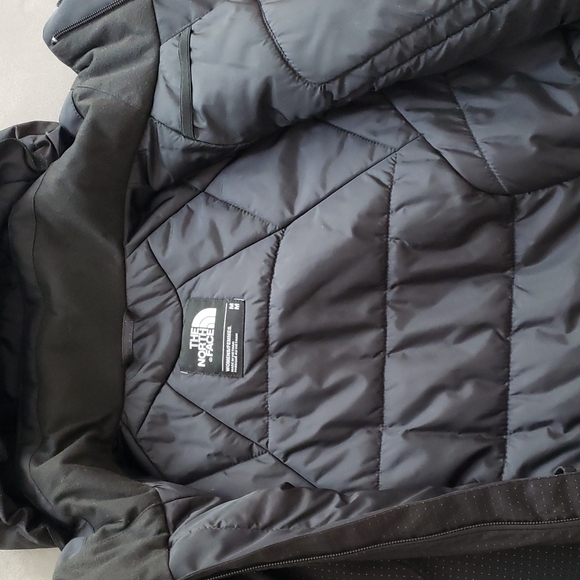 North Face Hyvent Jacket - Picture 8 of 14